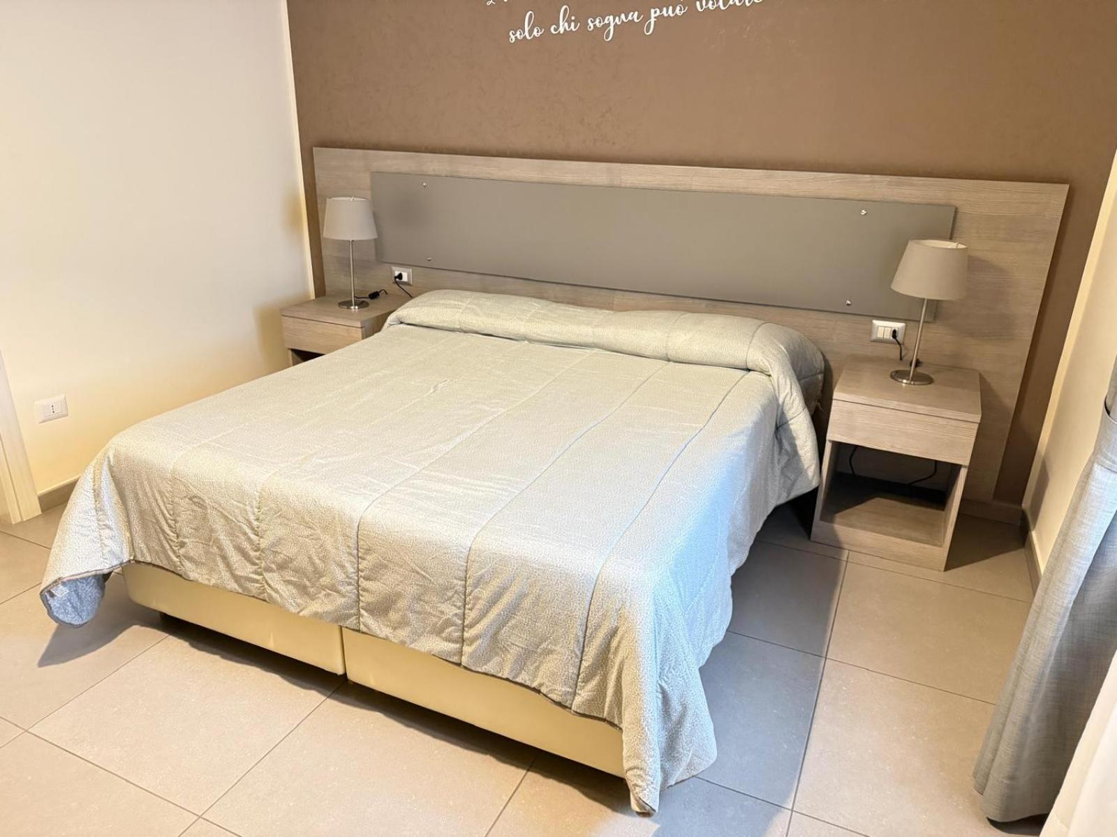 נאפולי Bed And Breakfast Aereoparking מראה חיצוני תמונה