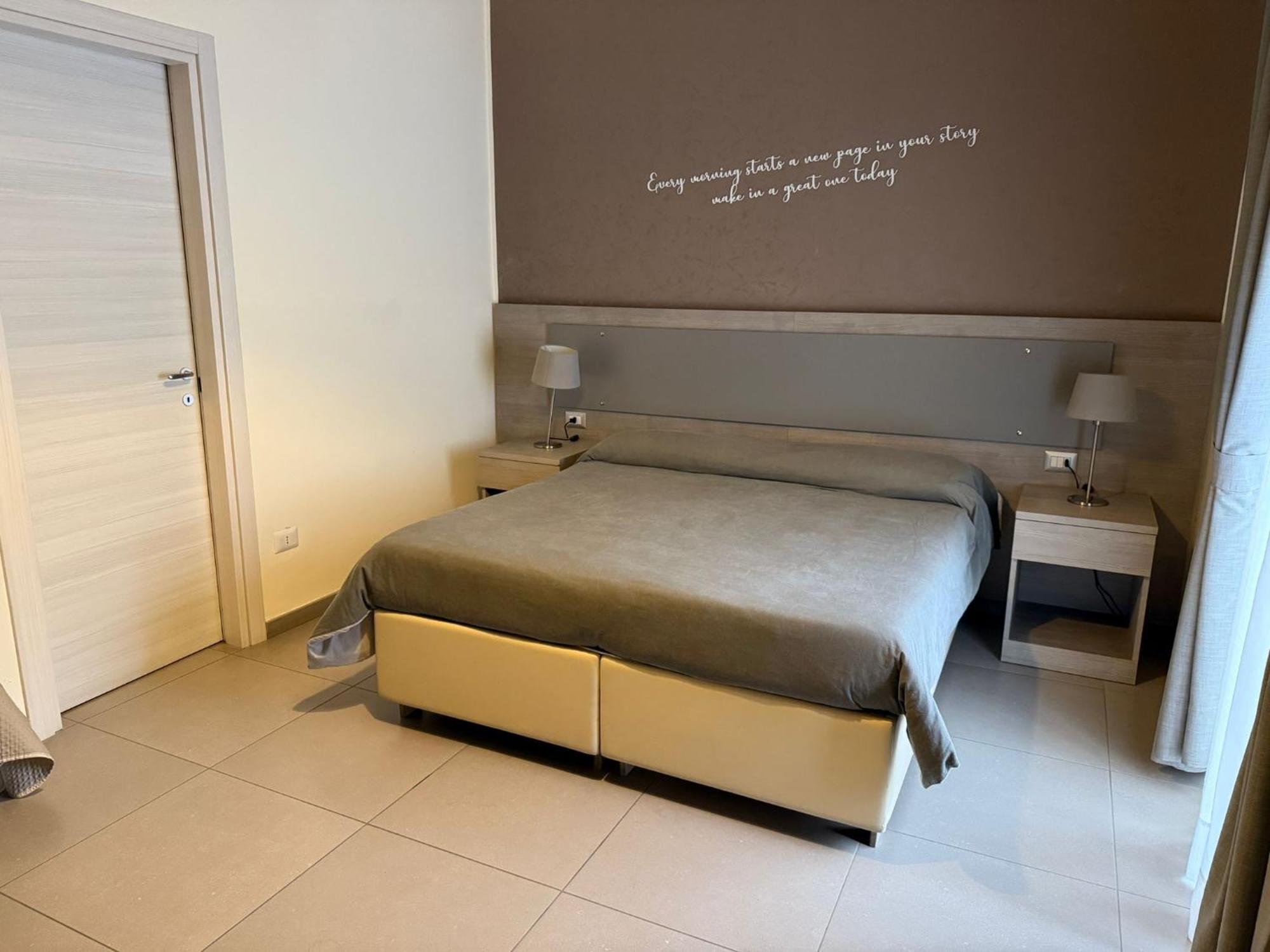 נאפולי Bed And Breakfast Aereoparking מראה חיצוני תמונה